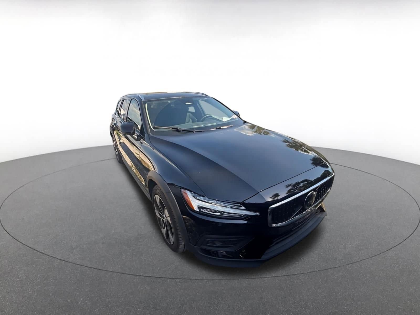 Thumbnail: 2025 Volvo S60 - 2