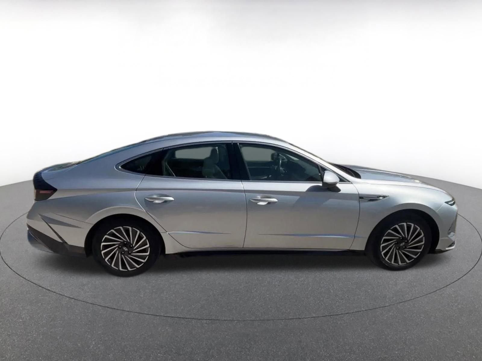 Thumbnail: 2025 Hyundai Sonata - 16