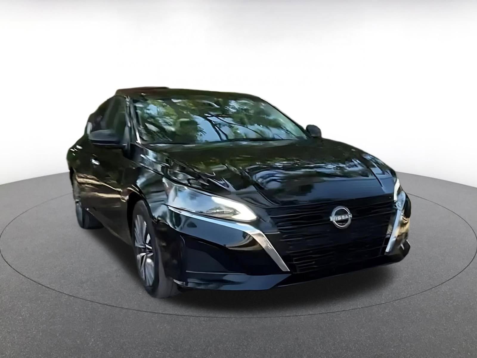Thumbnail: 2025 Nissan Altima - 2