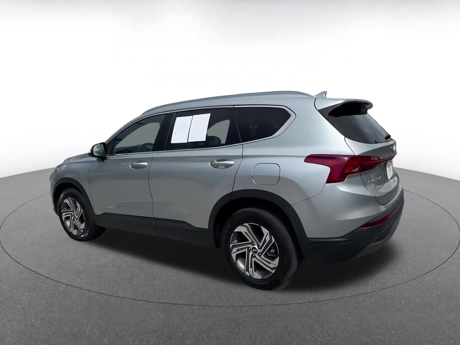 Thumbnail: 2023 Hyundai Santa Fe - 10