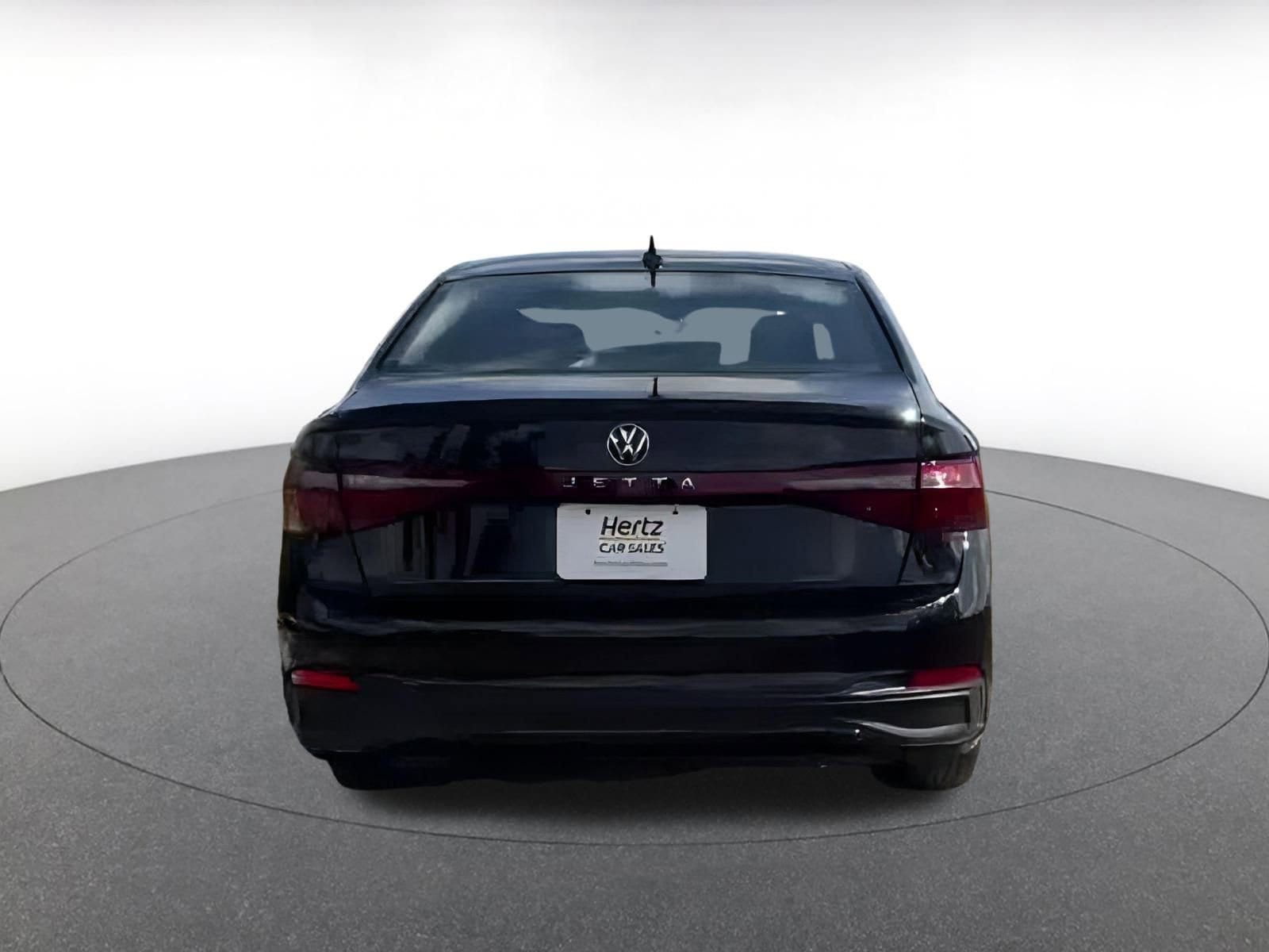 Thumbnail: 2025 Volkswagen Jetta - 14