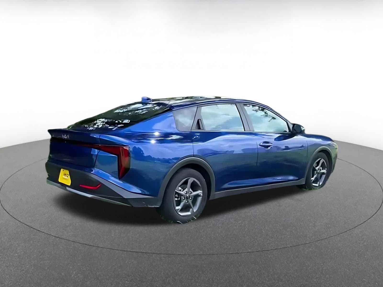 Thumbnail: 2025 Kia K4 - 14
