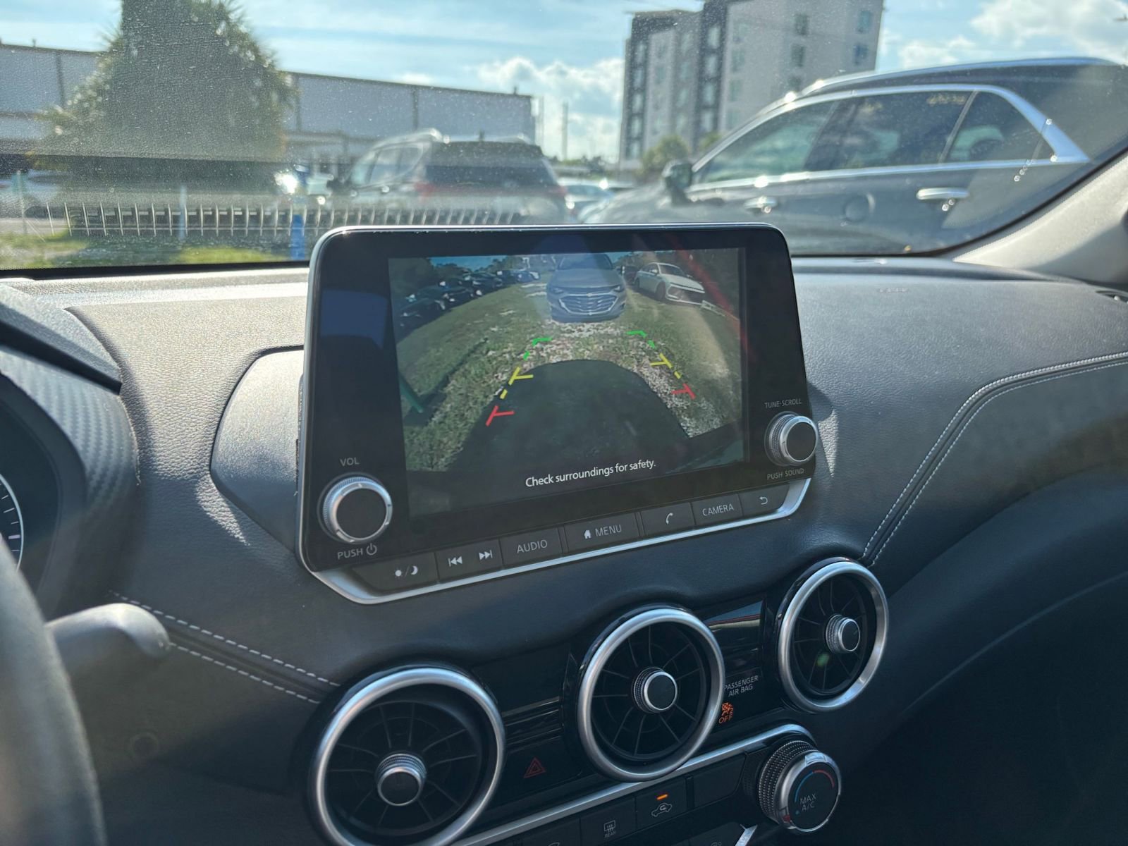 Thumbnail: 2024 Nissan Sentra - 17