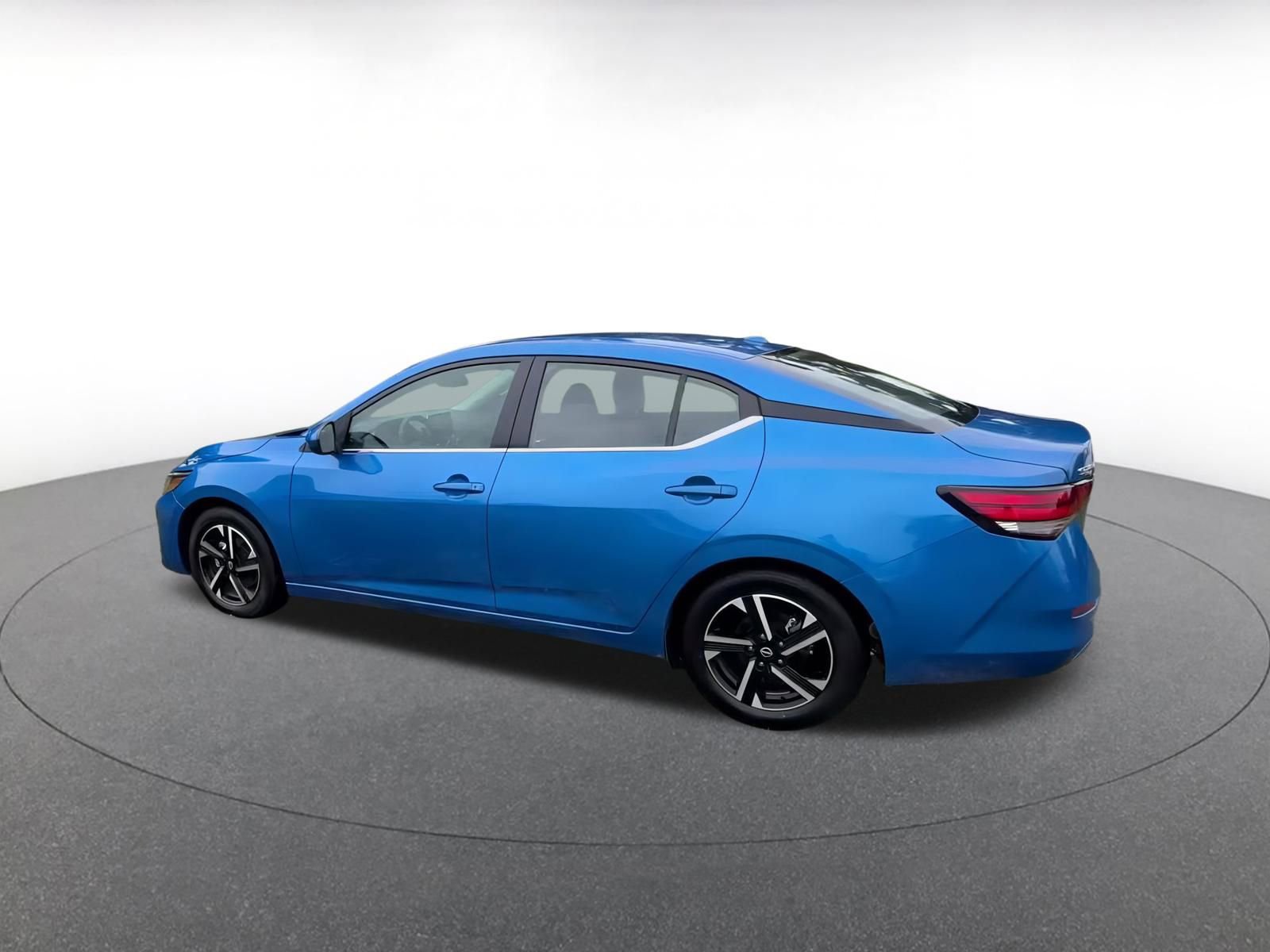 Thumbnail: 2024 Nissan Sentra - 10