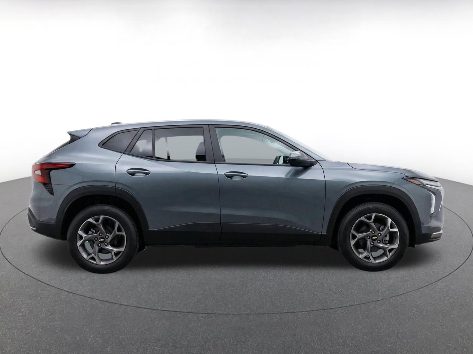 Thumbnail: 2025 Chevrolet Trax - 10