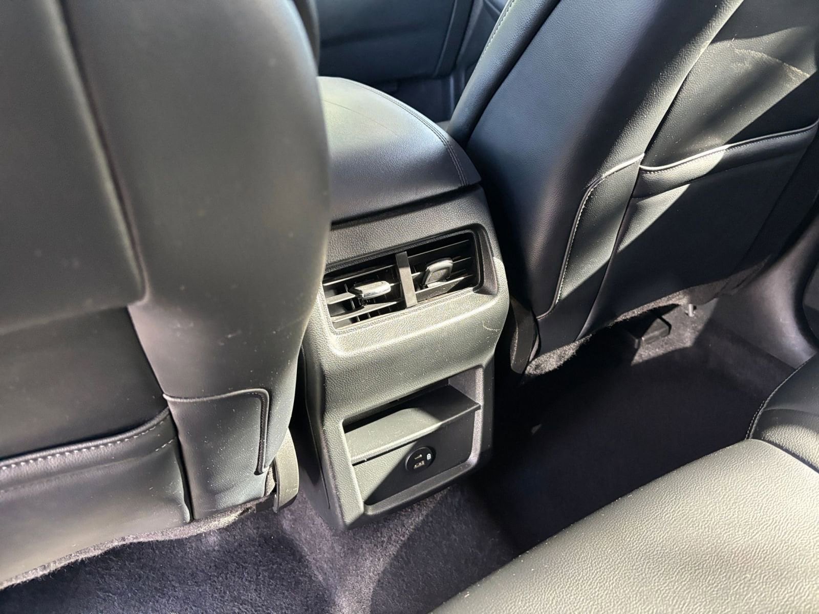 Thumbnail: 2022 Ford Edge - 24