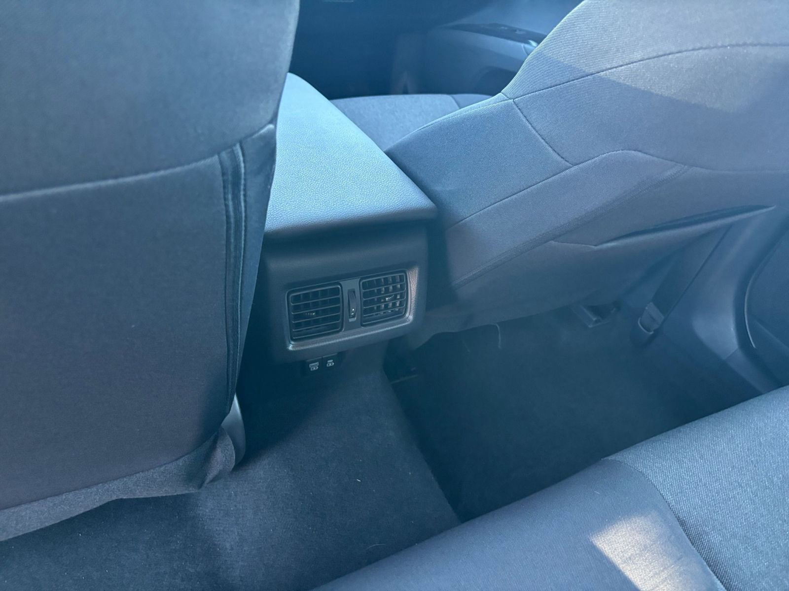 Thumbnail: 2025 Toyota Camry - 24