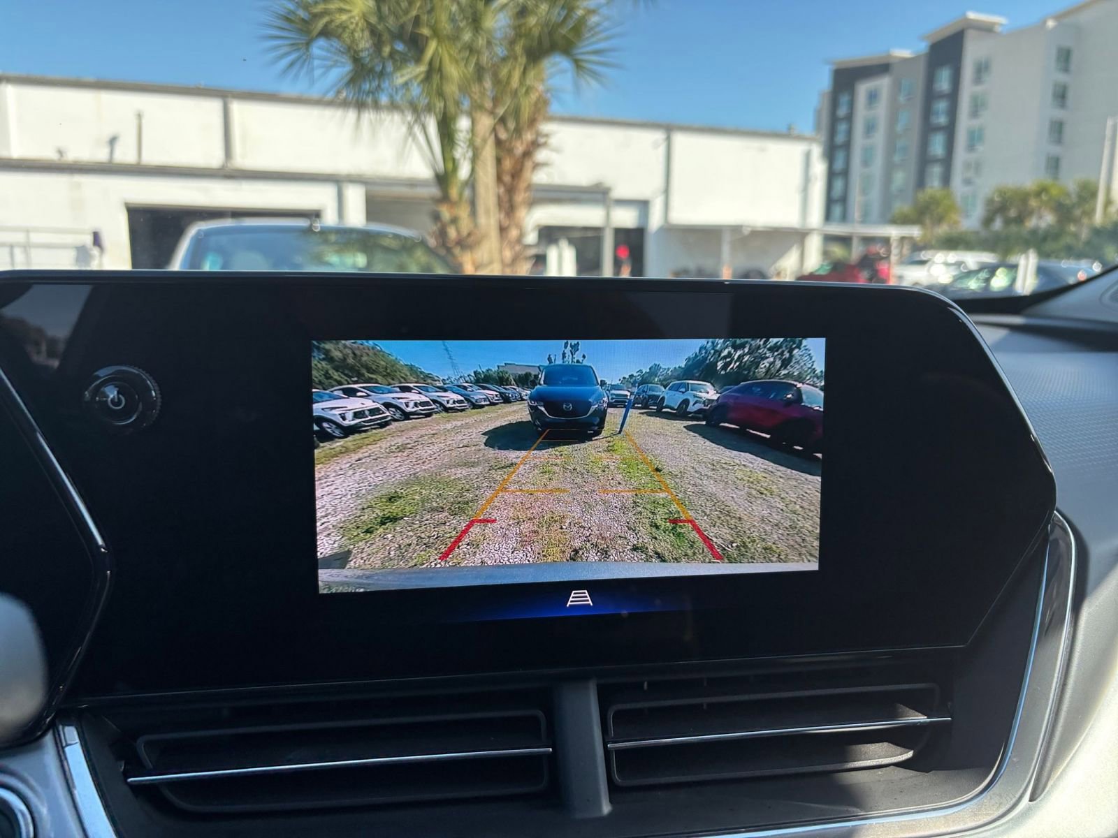 Thumbnail: 2025 Chevrolet Trax - 24