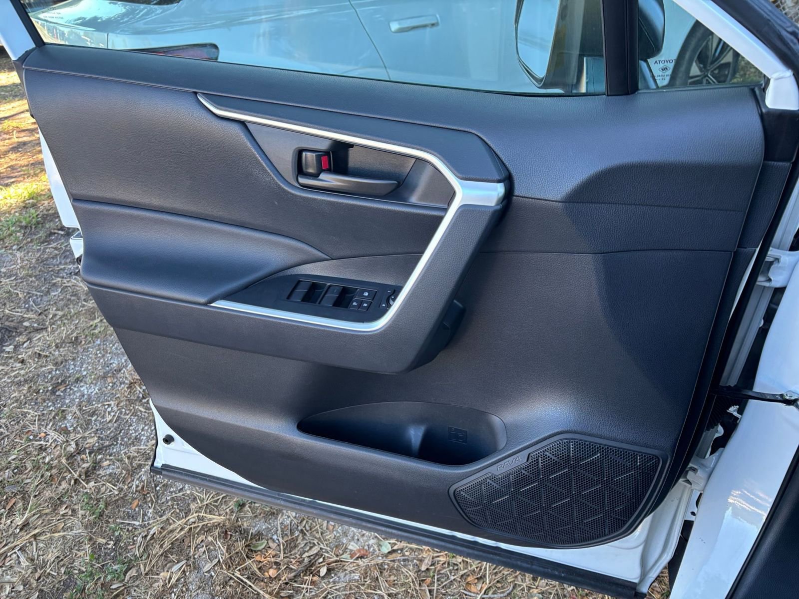 Thumbnail: 2025 Toyota RAV4 - 20