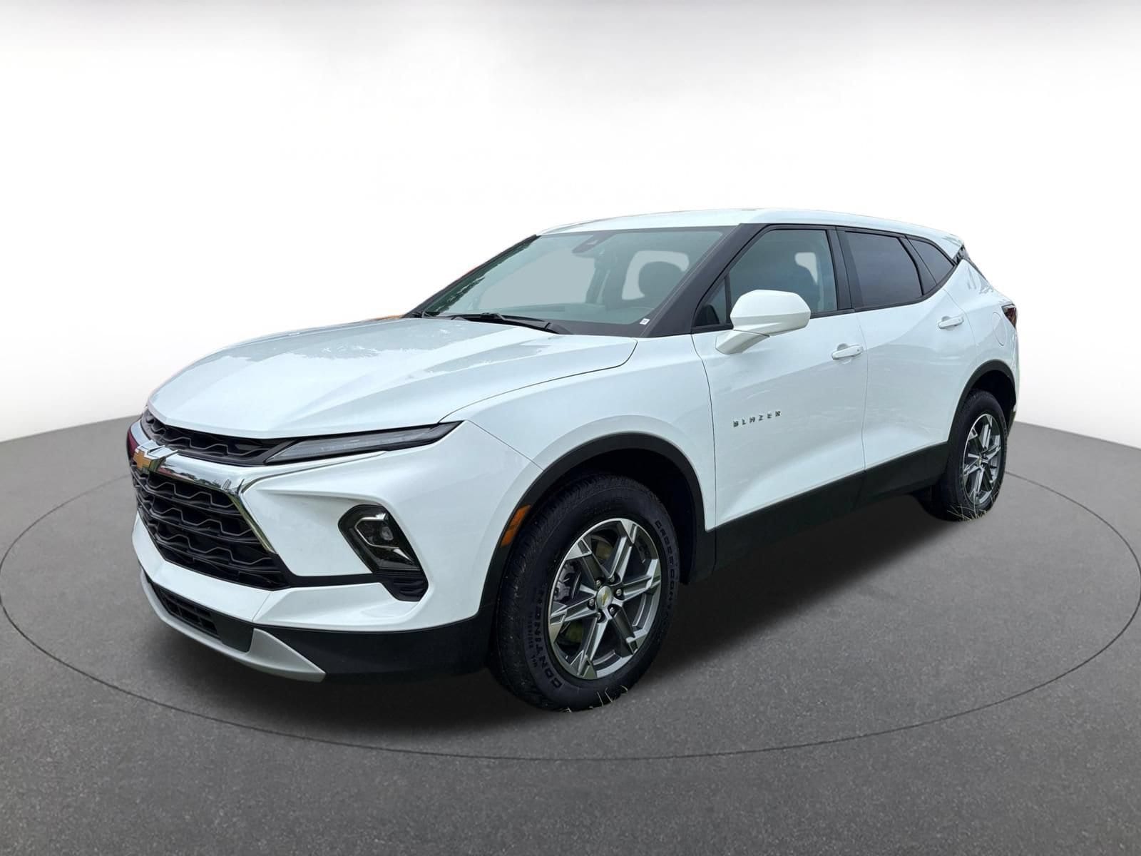 Thumbnail: 2025 Chevrolet Blazer - 4