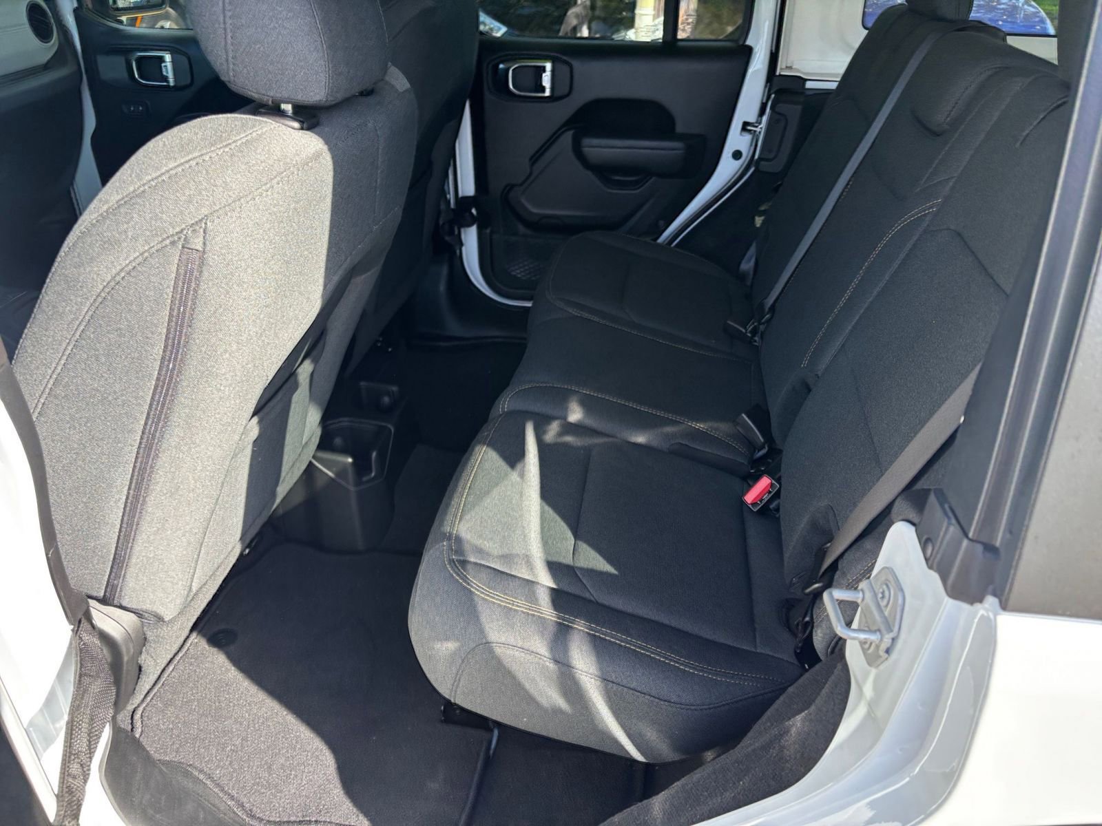 Thumbnail: 2025 Jeep Wrangler - 25