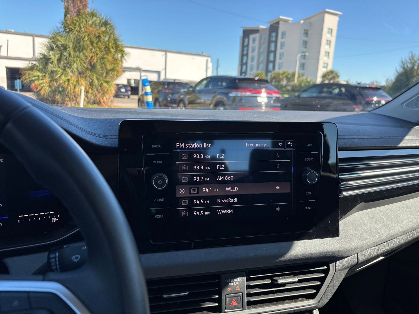 Thumbnail: 2025 Volkswagen Jetta - 21