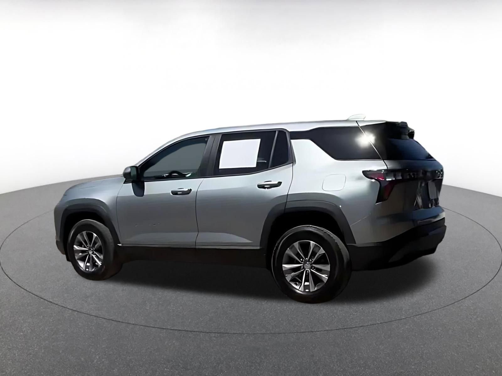 Thumbnail: 2025 Chevrolet Equinox - 10