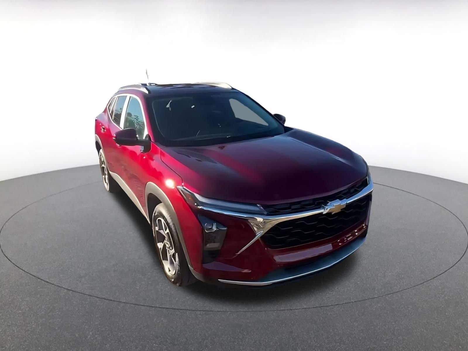 Thumbnail: 2025 Chevrolet Trax - 3