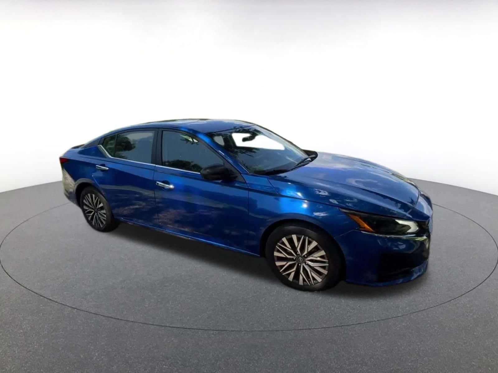 Thumbnail: 2025 Nissan Altima - 2