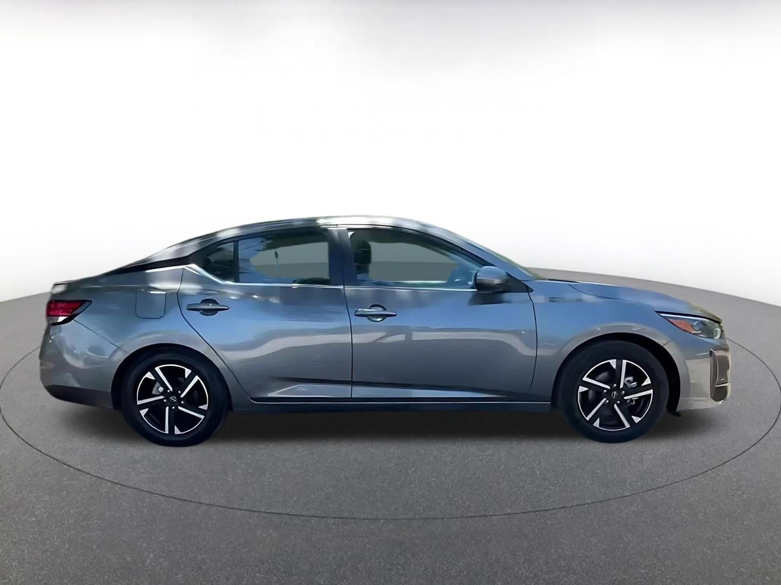 Thumbnail: 2025 Nissan Sentra - 17