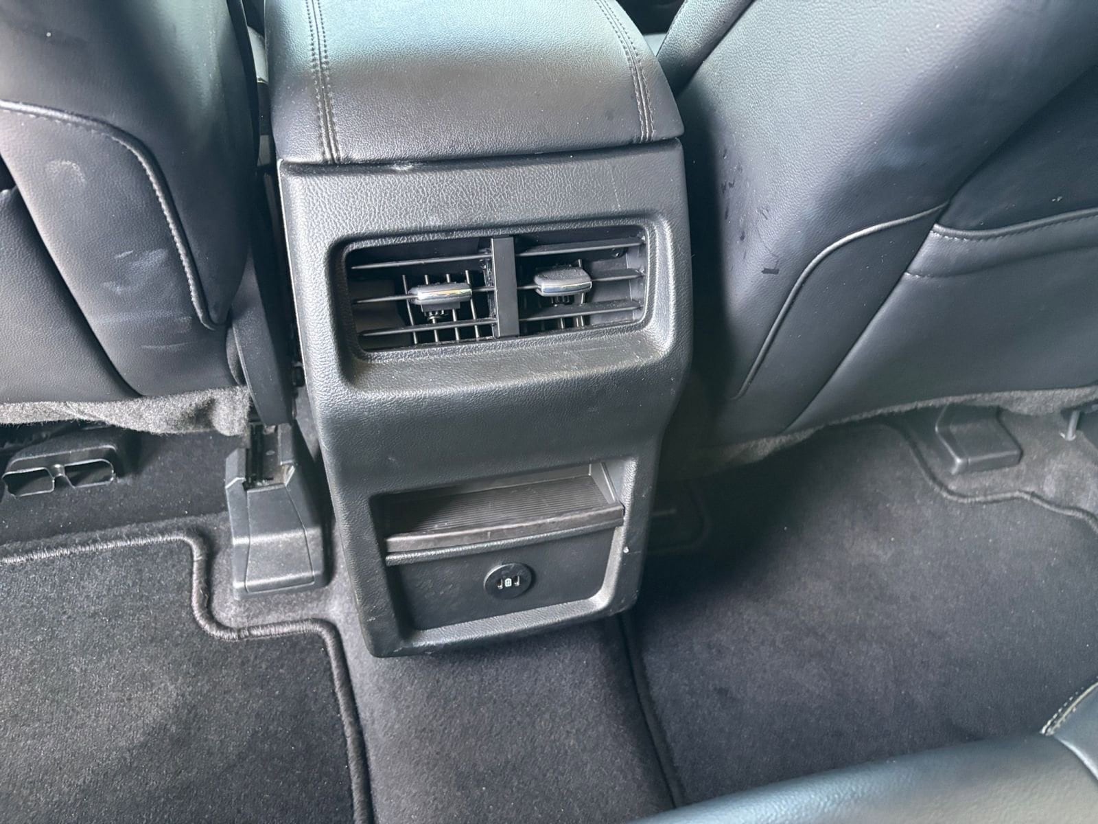 Thumbnail: 2024 Ford Edge - 24