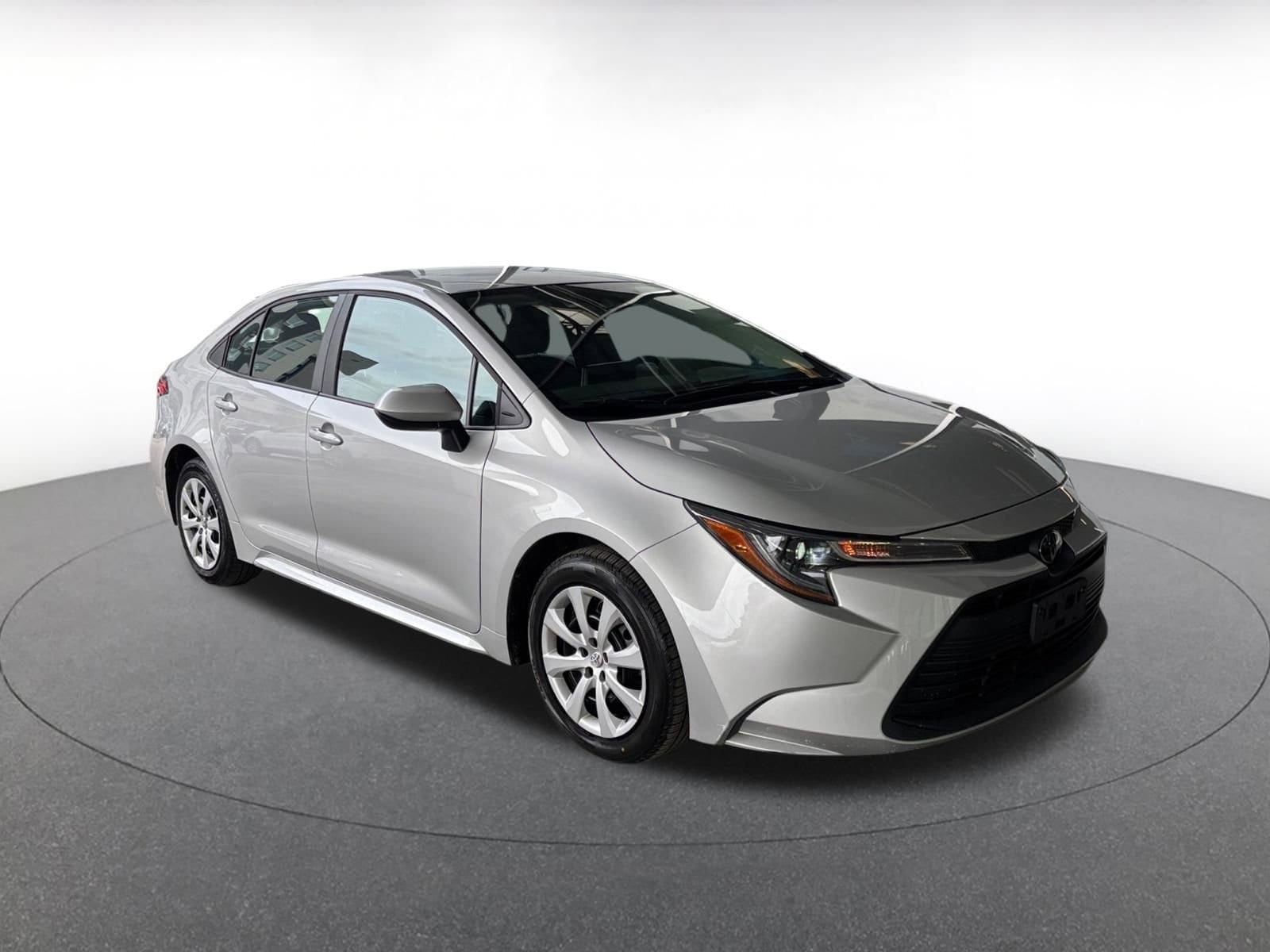 Thumbnail: 2024 Toyota Corolla - 1
