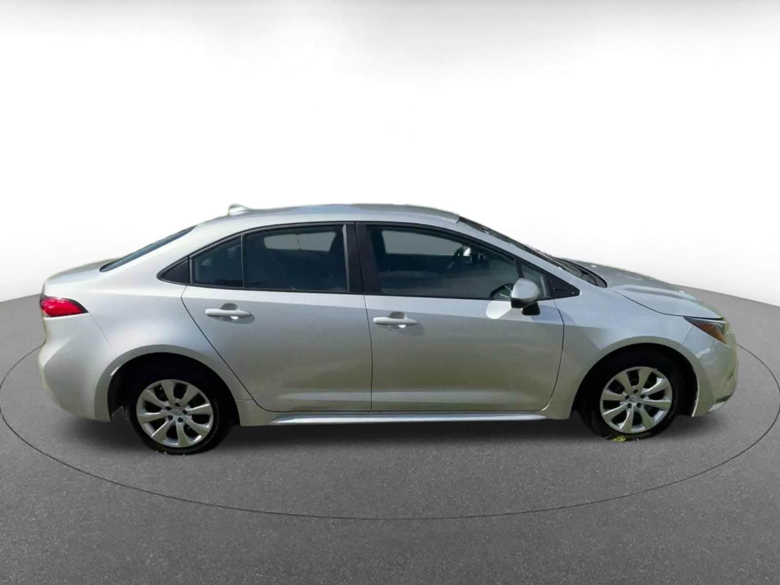 Thumbnail: 2025 Toyota Corolla - 16