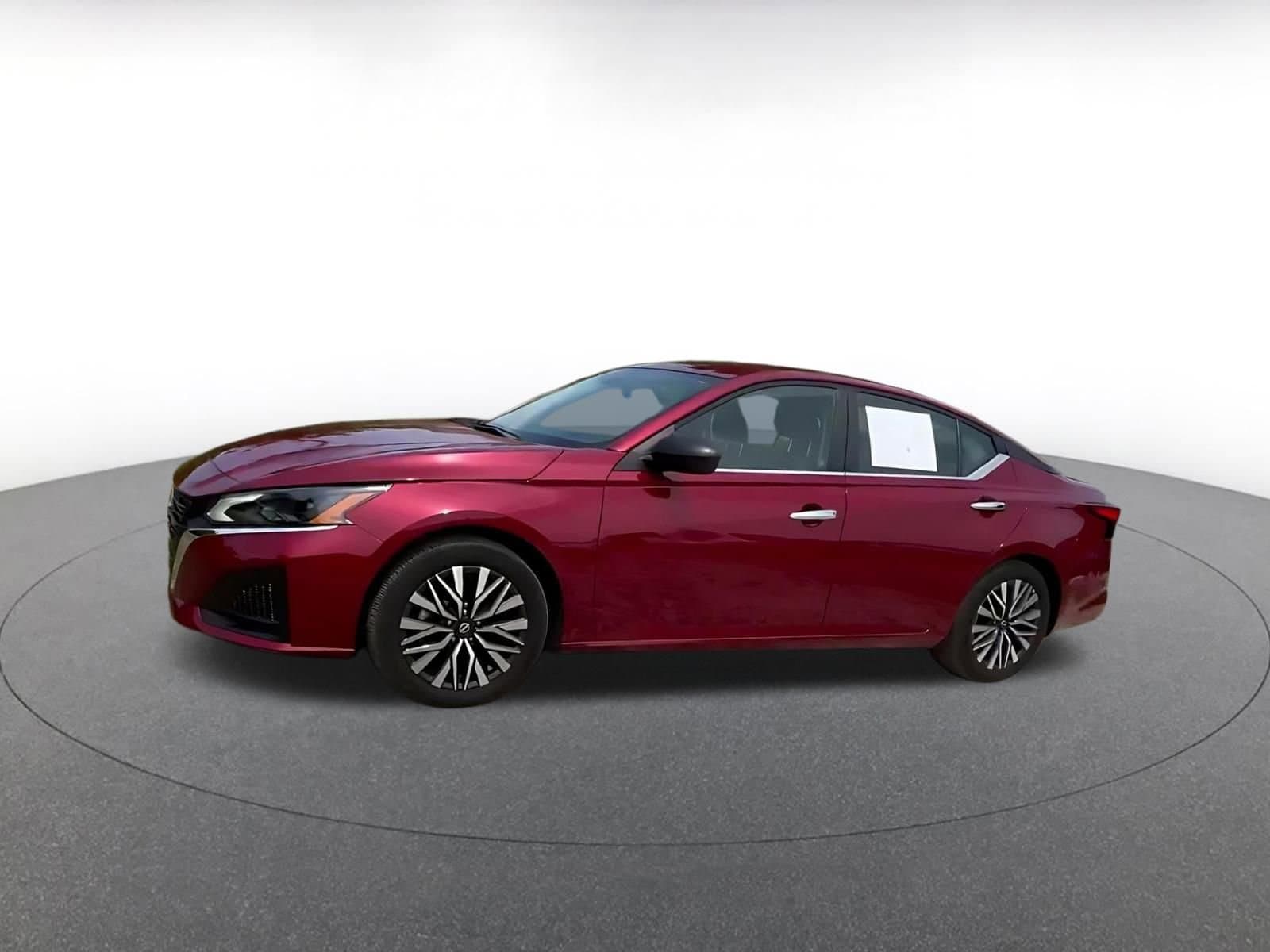 Thumbnail: 2025 Nissan Altima - 8