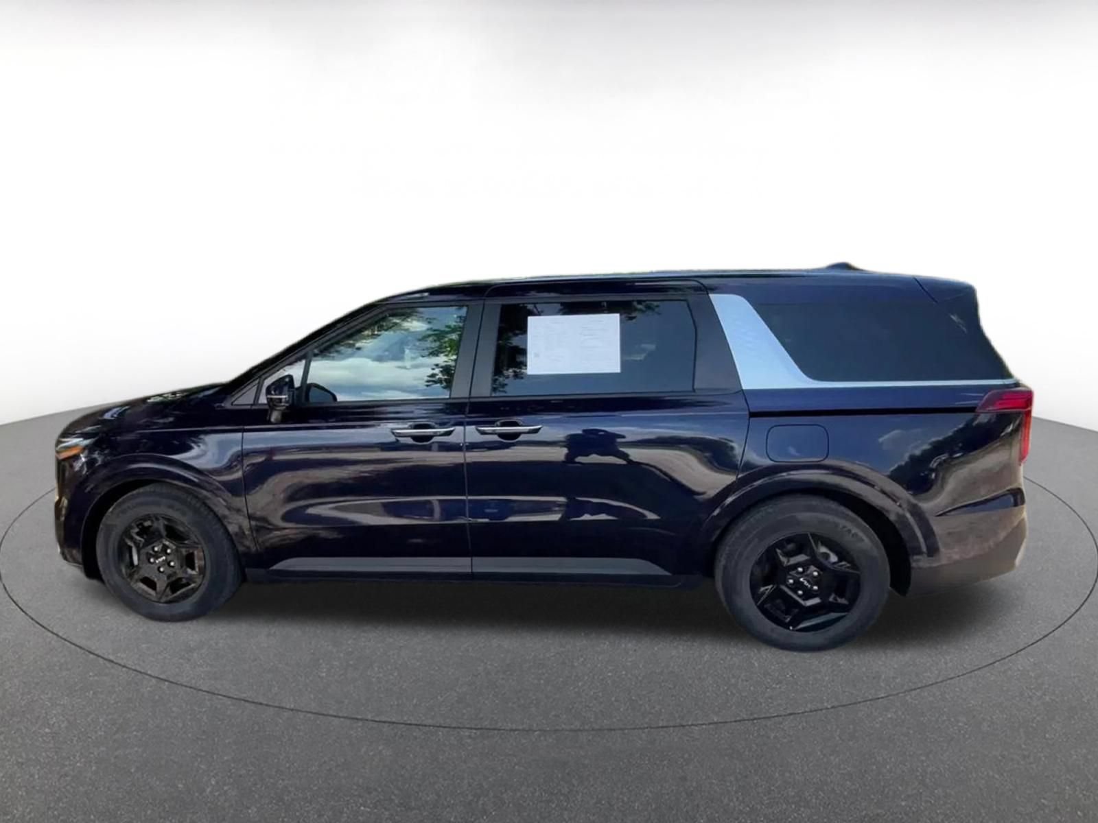 Thumbnail: 2026 Kia Carnival - 11