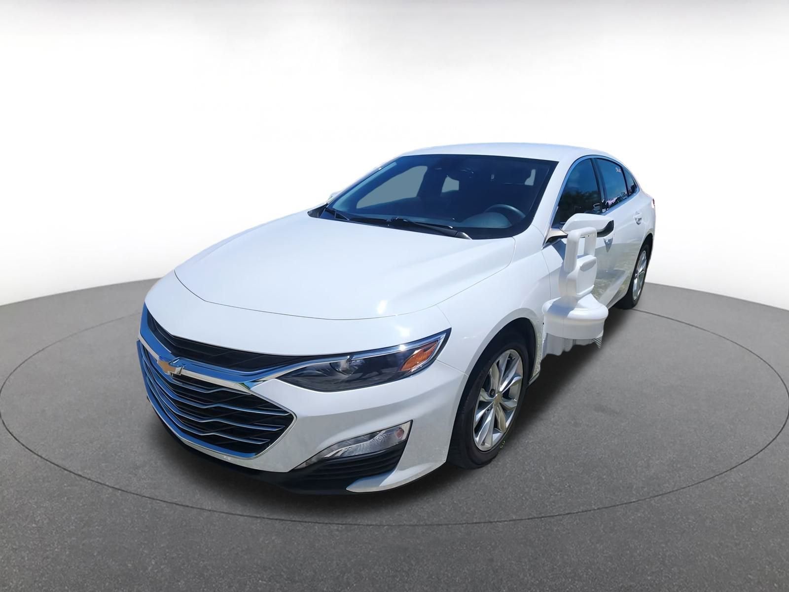 Thumbnail: 2023 Chevrolet Malibu - 5
