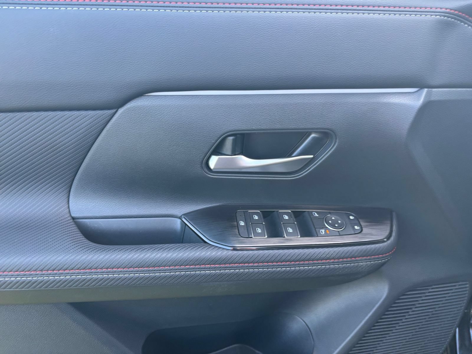 Thumbnail: 2026 Nissan Kicks - 18
