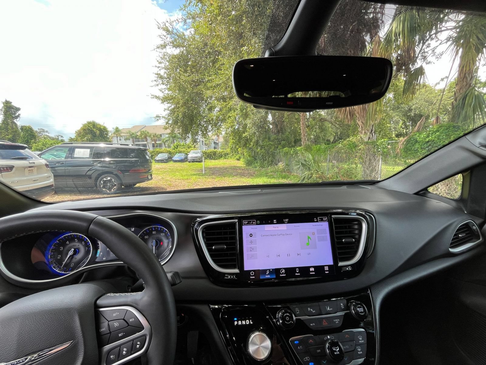 Thumbnail: 2025 Chrysler Pacifica - 33