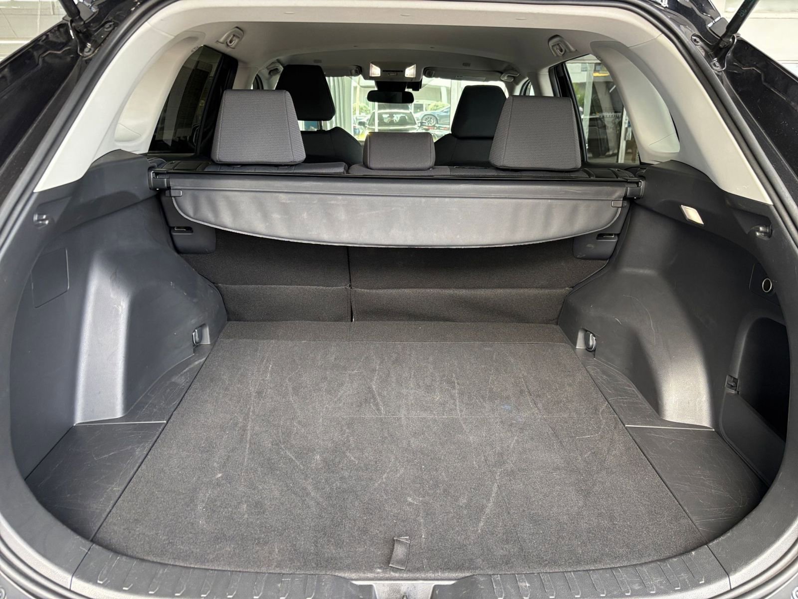 Thumbnail: 2025 Toyota RAV4 - 33