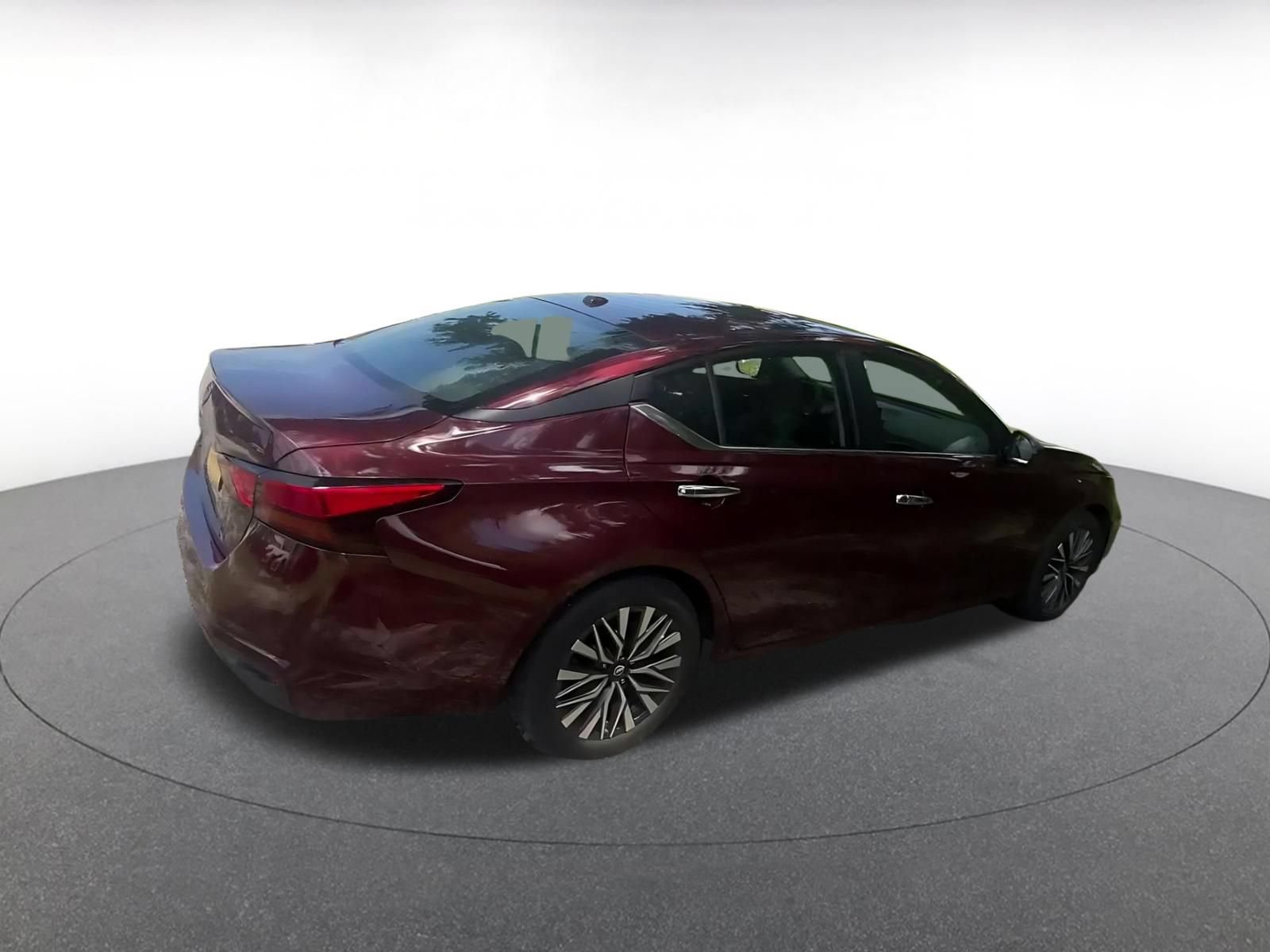 Thumbnail: 2025 Nissan Altima - 14