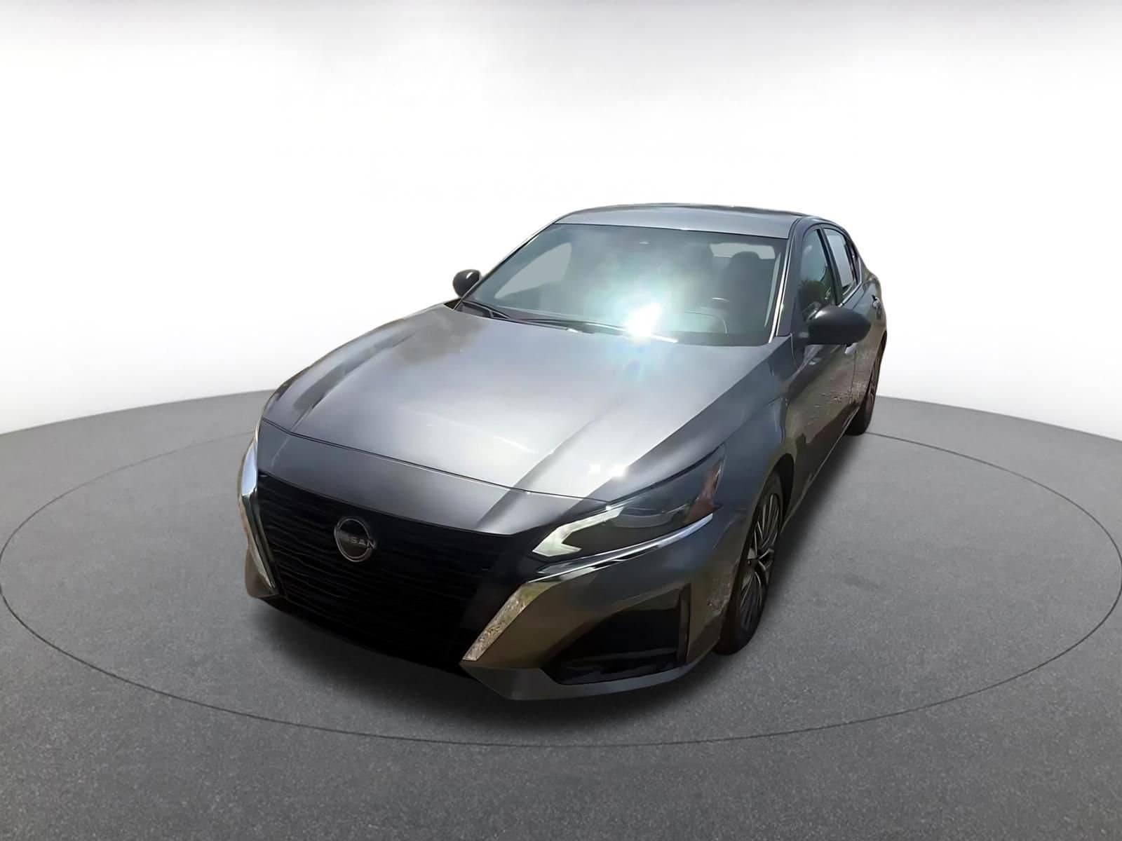 Thumbnail: 2025 Nissan Altima - 9