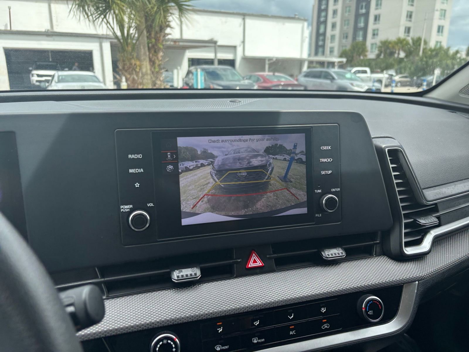 Thumbnail: 2025 Kia Sportage - 24
