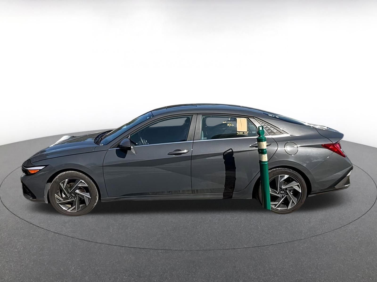 Thumbnail: 2025 Hyundai Elantra - 5