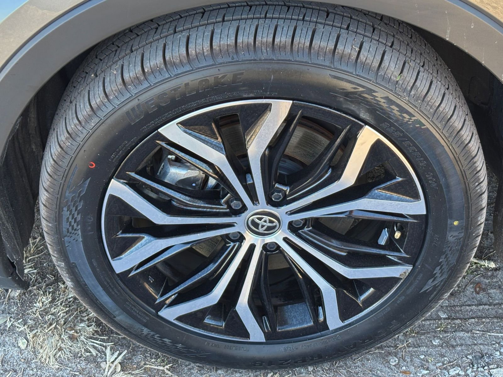 Thumbnail: 2025 Toyota Crown - 31