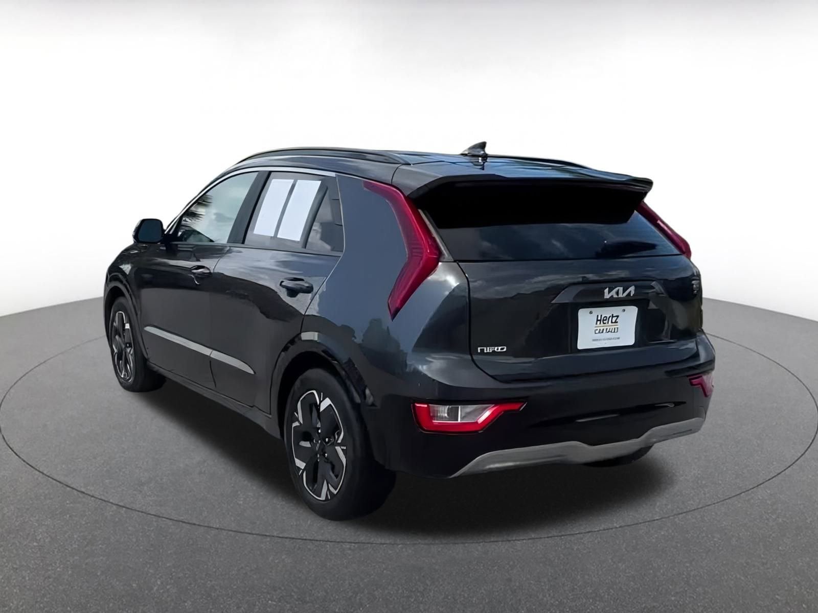 Thumbnail: 2023 Kia Niro - 11