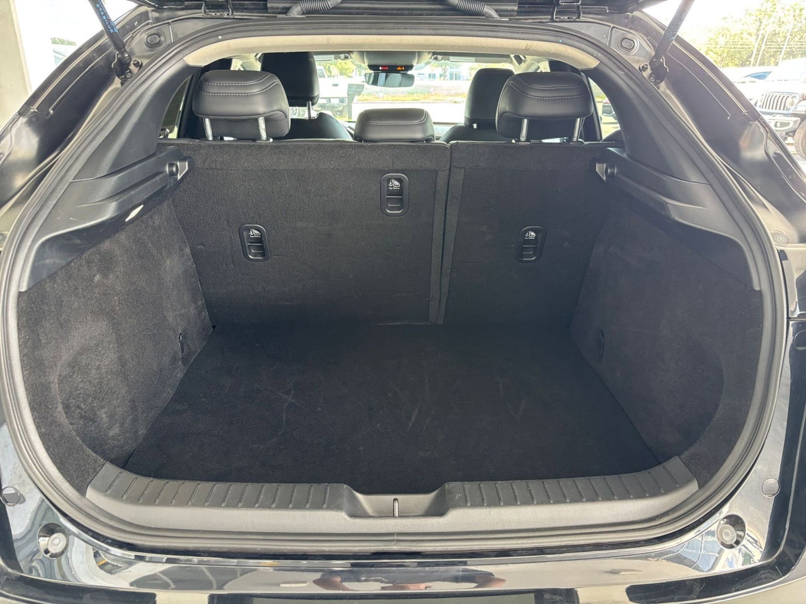 Thumbnail: 2025 Mazda CX-30 - 31