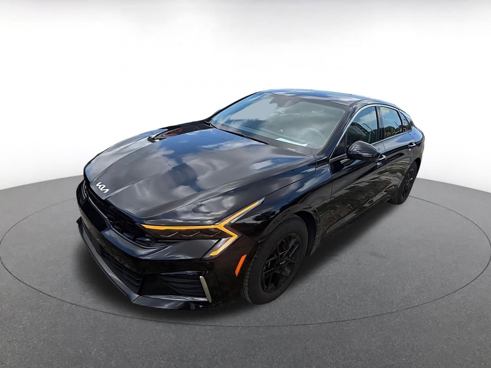 Thumbnail: 2025 Kia K5 - 3