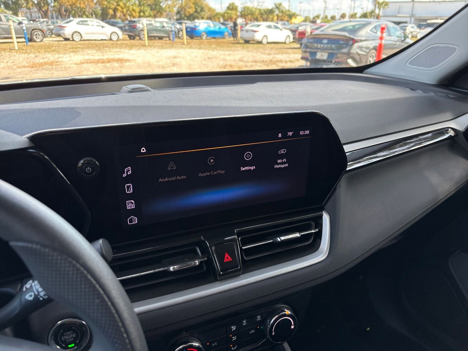 Thumbnail: 2025 Chevrolet TrailBlazer - 21