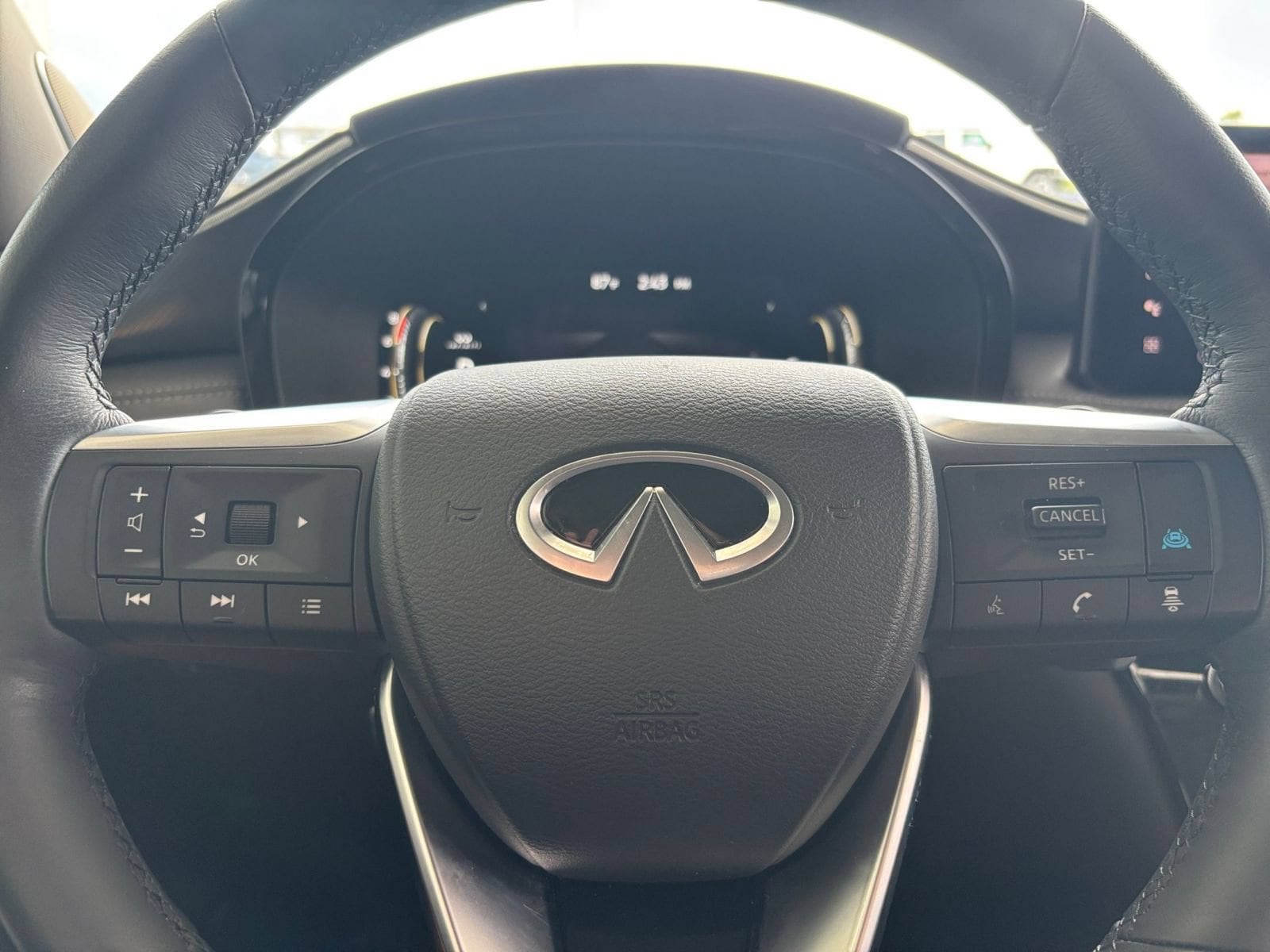 Thumbnail: 2026 INFINITI QX60 - 32