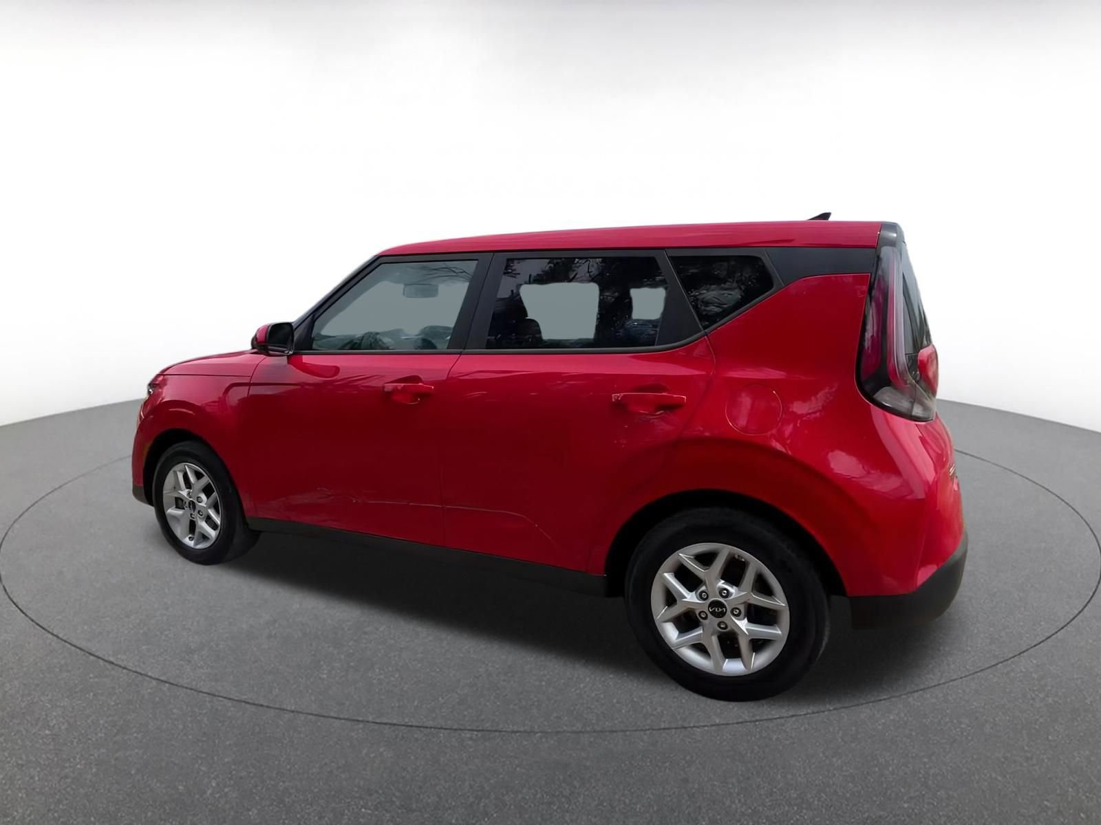 2024 Kia Soul LX 8