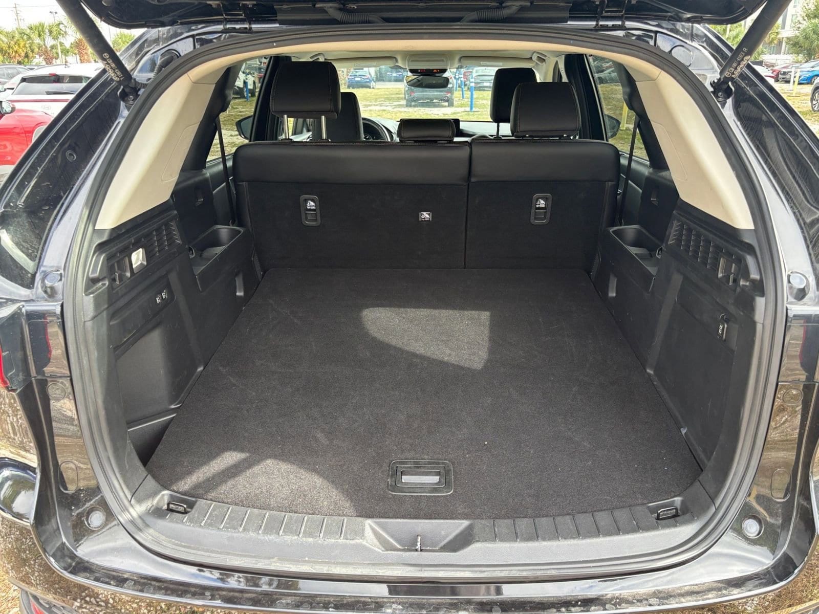 Thumbnail: 2025 Mazda CX-70 - 33