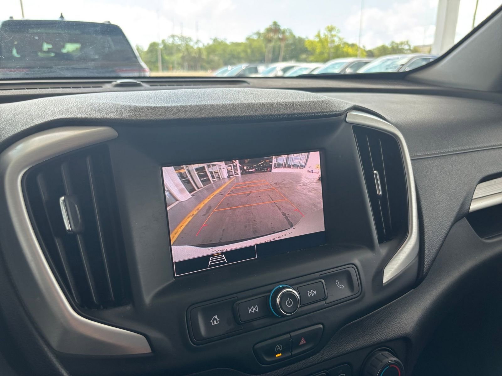 Thumbnail: 2024 GMC Terrain - 25