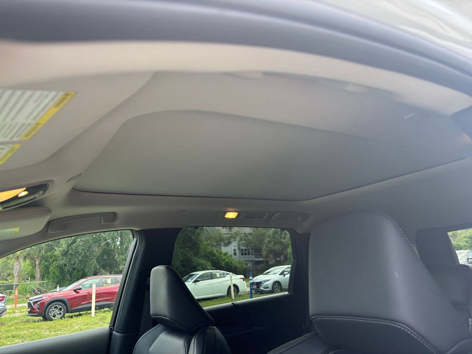 Thumbnail: 2026 INFINITI QX60 - 32
