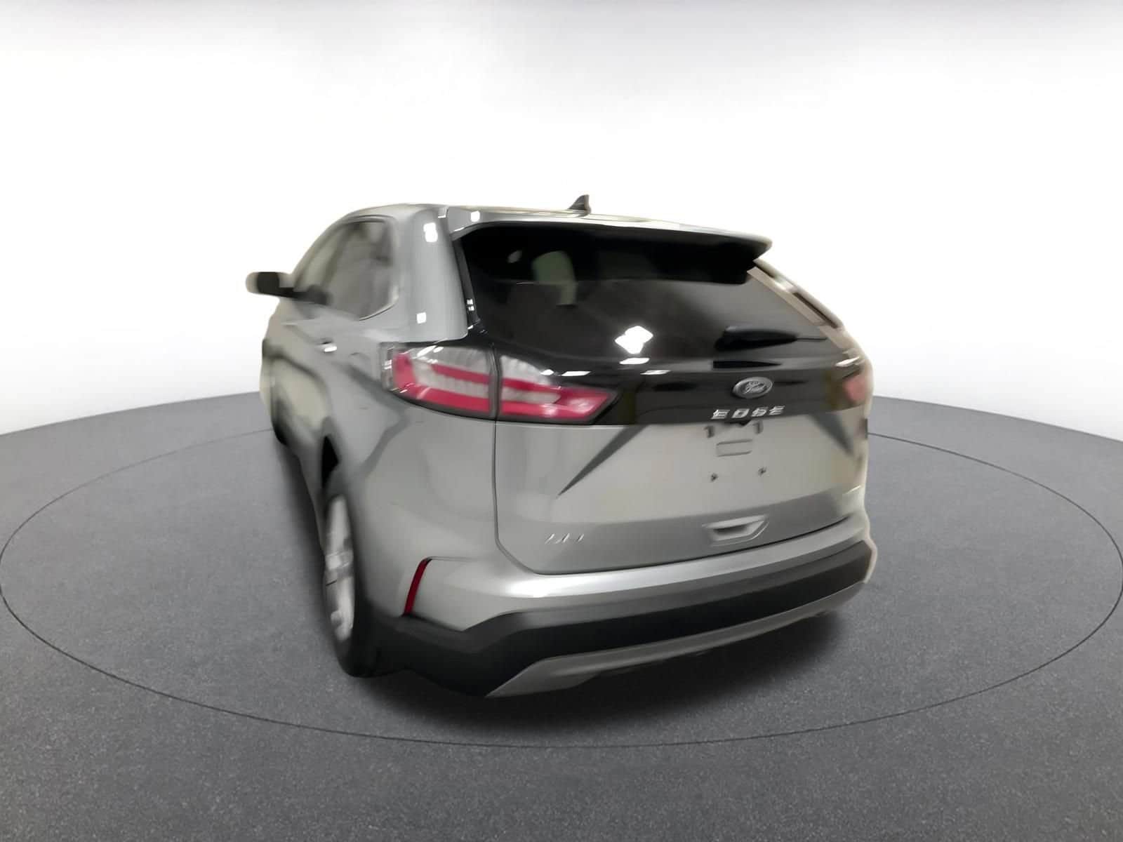 2024 Ford Edge SEL 10