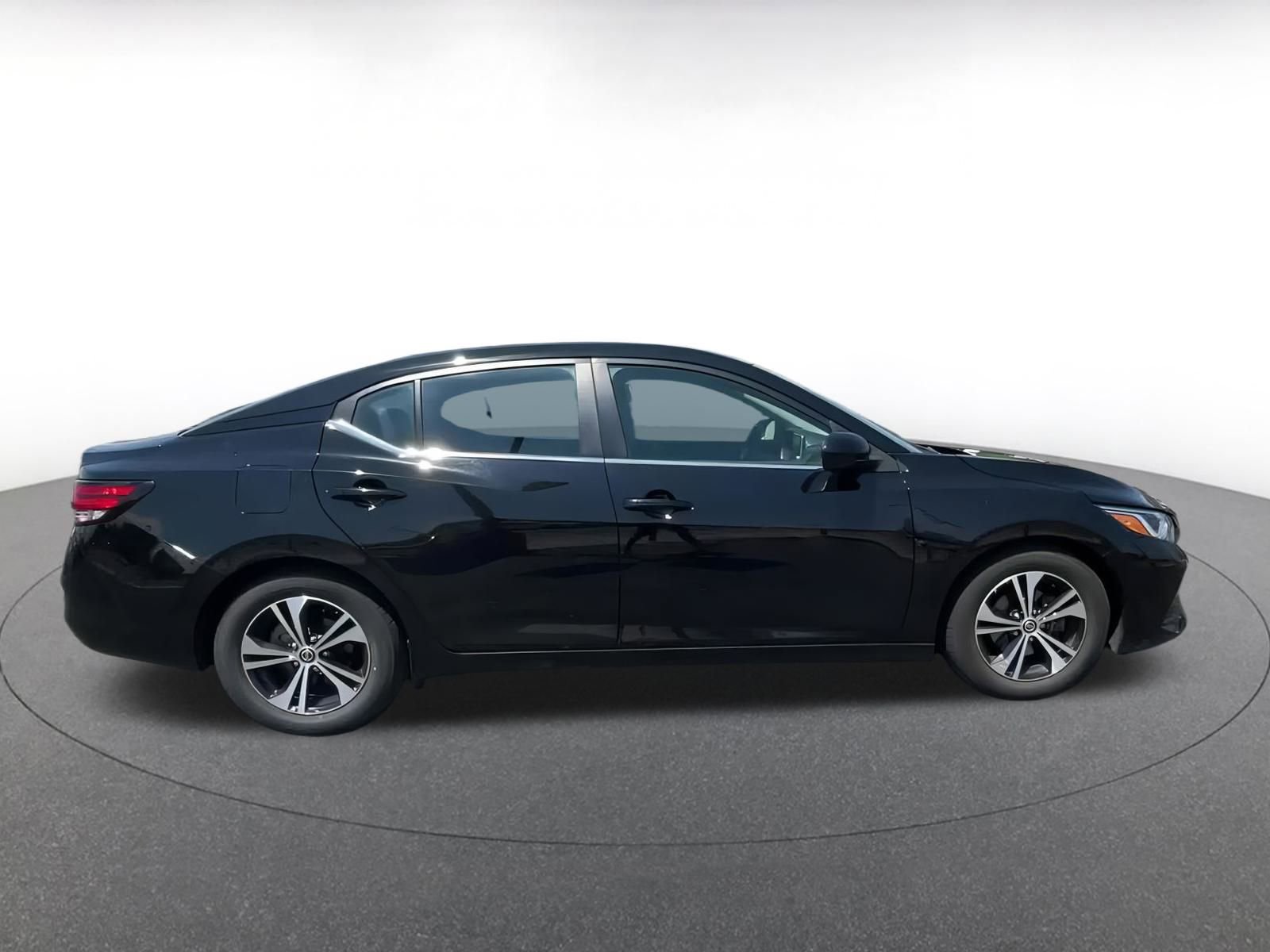 Thumbnail: 2023 Nissan Sentra - 16