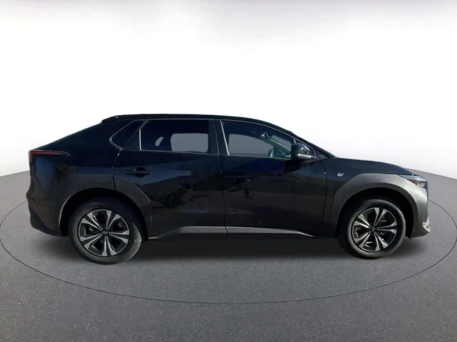 Thumbnail: 2023 Subaru Solterra - 16