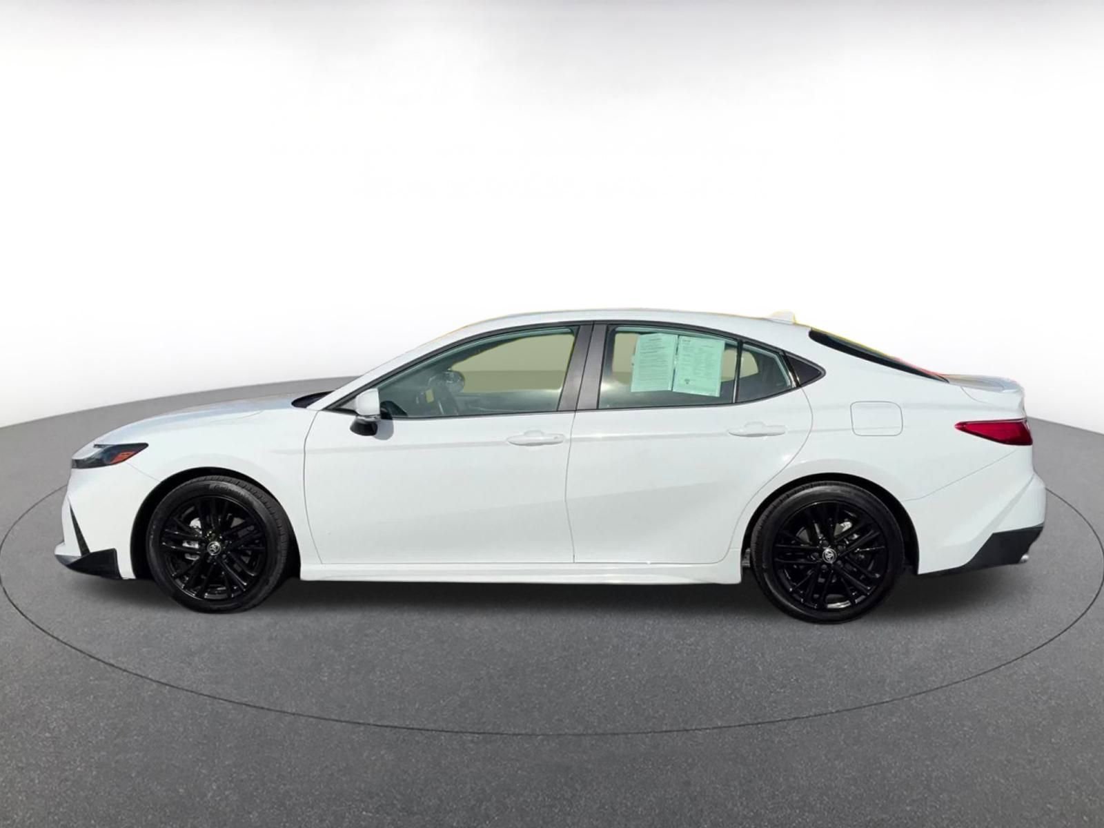 Thumbnail: 2025 Toyota Camry - 9