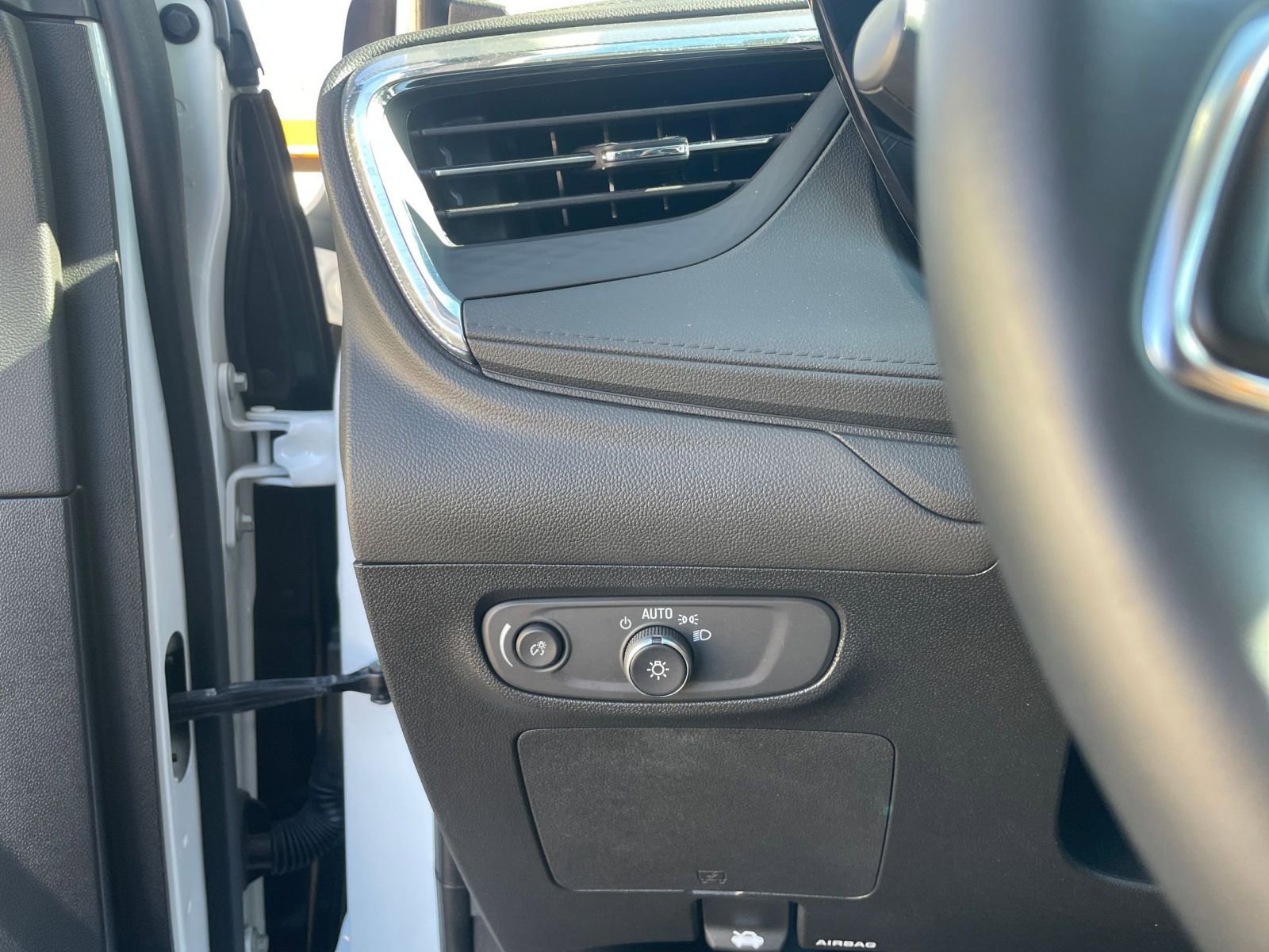 Thumbnail: 2025 Buick Encore GX - 32