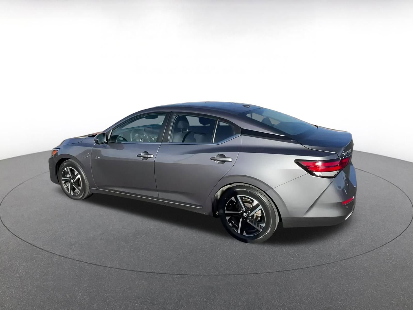 Thumbnail: 2024 Nissan Sentra - 10