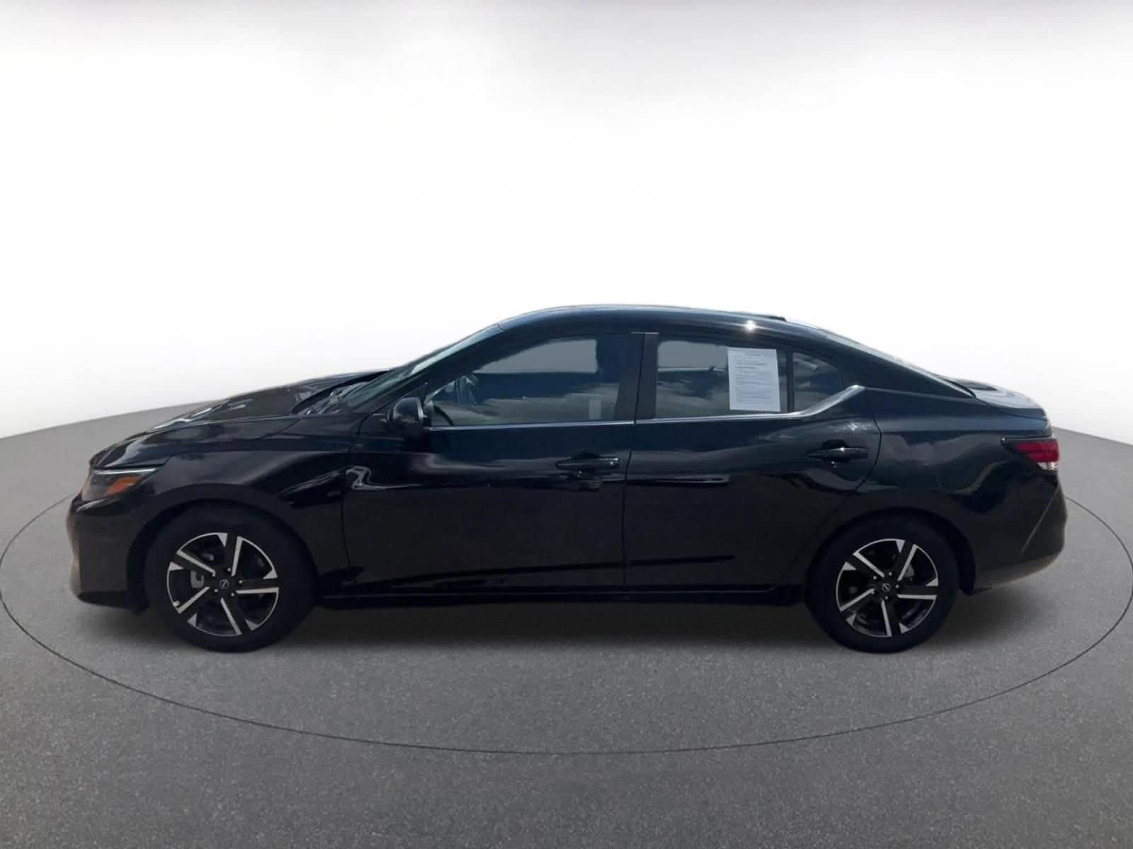 Thumbnail: 2025 Nissan Sentra - 9